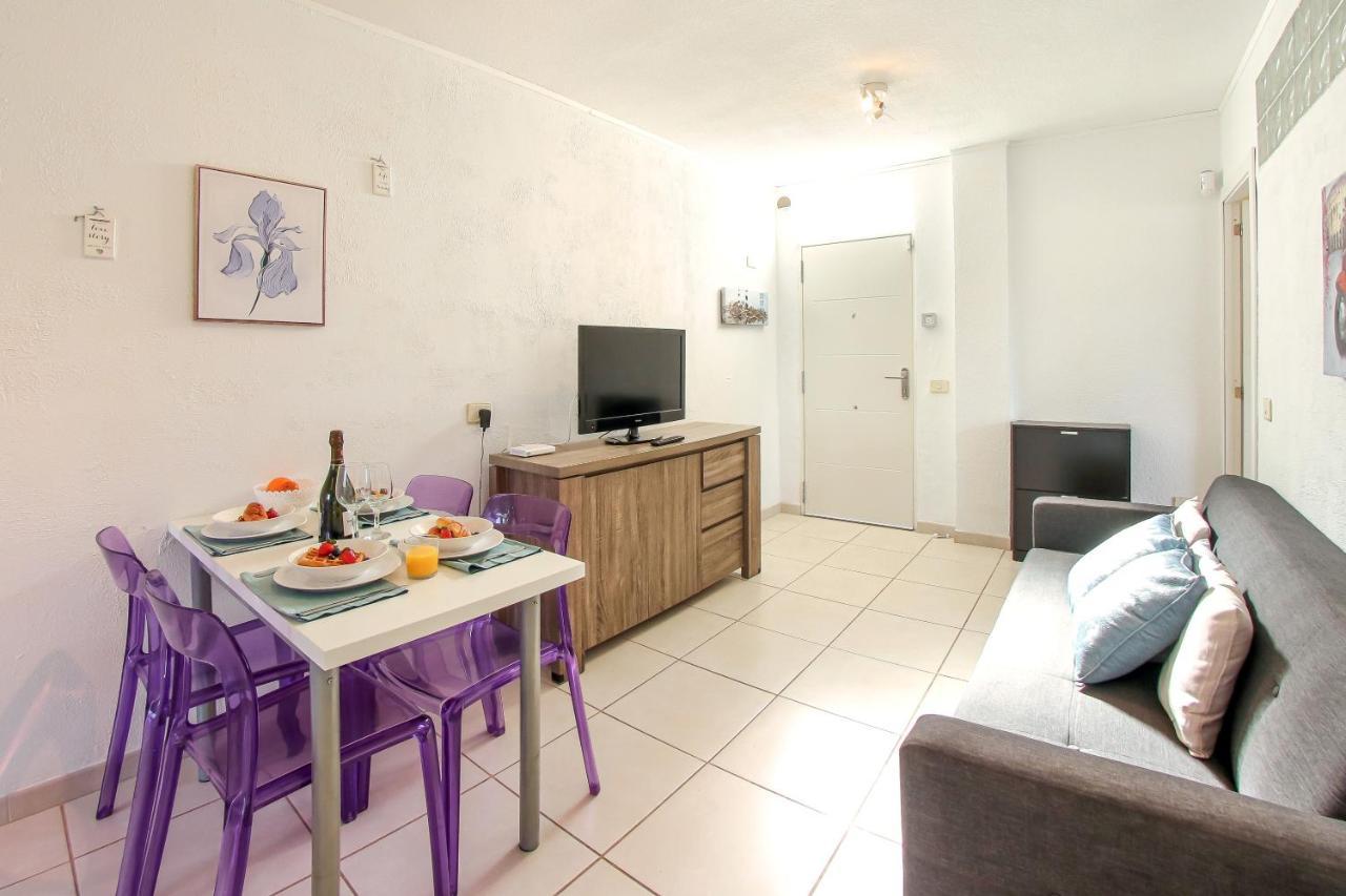 Nice 2 Bedroom Flat With Big Pools And Big Terrace Parque Don Jose, 313 Costa Del Silencio Bagian luar foto