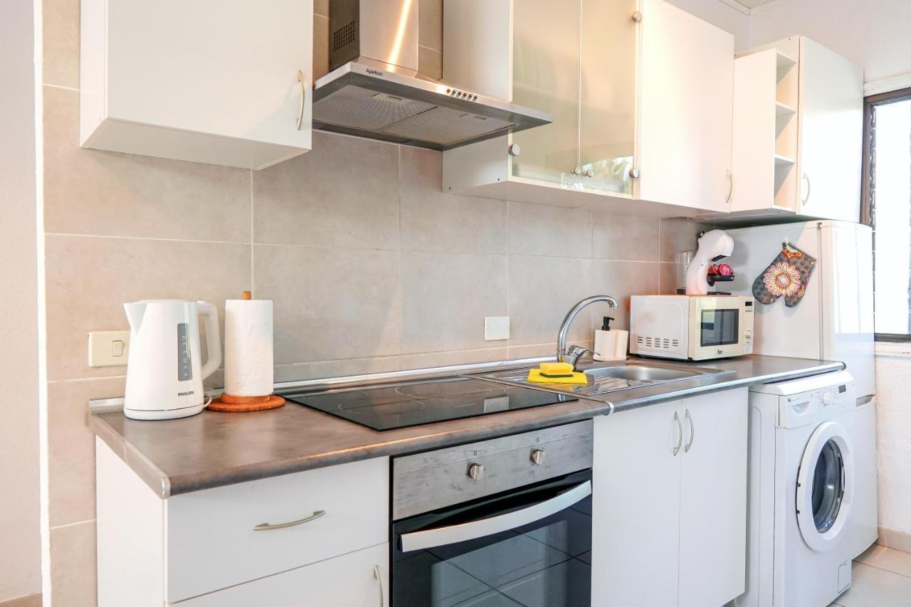Nice 2 Bedroom Flat With Big Pools And Big Terrace Parque Don Jose, 313 Costa Del Silencio Bagian luar foto